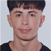Joven estudiante con muchas ganas de trabajar en verano imparte clases particulares