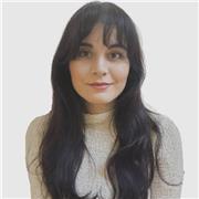 Maestra titulada ofrece clases de refuerzo y apoyo personalizado