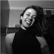 Laureanda in Architettura impartisce lezioni di storia dell'arte, scienze e disegno geometrico