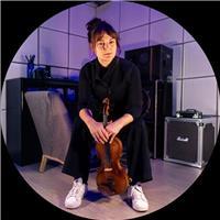 Experienced multi genre Violinist and improviser teaches one to one lessons and workshops