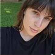 Punctual, precise and organised person. Love teaching and share with others my language.