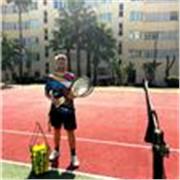 Profesor de Tenis y Pádel , con una amplia de experiencia.