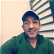 Licenciado en educación Integral Primaria. Basta experiencia con niños y niñas con problemas de atención y retención. Además experto en educación para adultos. Doctor en Educación 