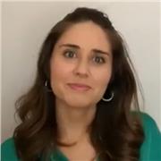 Profesora de inglés, francés con más de 12 años de experiencia siendo profesora de enseñanza regalada y no reglada .