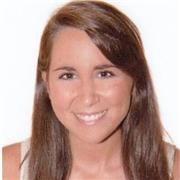 Profesora de psicología imparte clases a todas las edades