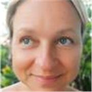 Profesora nativa de ingles, niños a partir de 3 años, jovenes y adultos
