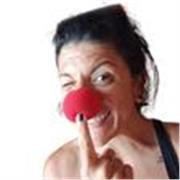 Los niños con los que trabajo te dirían que soy adorable, loquita y divertida. Espero poder dar clases y apoyo a niñ@s.