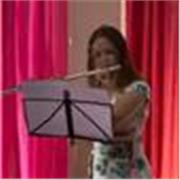 Flauta e teoria musical para iniciantes e intermediários, professora com formação técnica em música (35$ a hora)