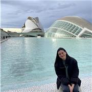 Profesora de inglés con dos años de experiencia. Imparte clases particulares a personas de todas las edades, preferentemente niños