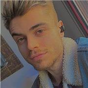 Soy Alex,26 años, estudiante, cuidador y profesor infantil