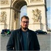 Engagierter Tutor für Schüler und Erwachsene aller Altersgruppen