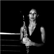 Sono una musicista , insegnante di oboe e di sostegno . Lavoro da 7 anni presso la scuola secondaria di secondo grado