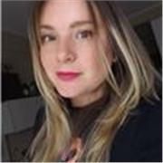 Profesora de educación primaria con experiencia en alfabetización inicial y entrenamiento del pensamiento lógico matemático