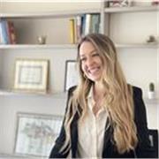 Psicologa e psicoterapeuta offre lezioni private online e in presenza 