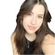 Docente di lingue impartisce lezioni di inglese, italiano e italiano a stranieri