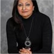 A specialist trainer who seamlessly transitions into the roles of mentor and coach, I adeptly tailor my approach to suit.
