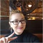 Soy muy responsable y metódica. Puedo dar clases de español a extranjeros para ayudarlos a comunicarse de forma sencilla y clara.