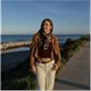 Profesora de inglés implicada en ayudar con nivel c1(advanced)