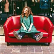 Insegnate di Arte e di altre discipline.
Laurea Magistrale e Master