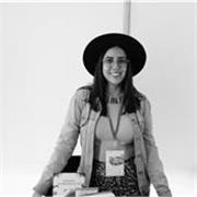 Profesora de apoyo en el área de español y comprensión lectora