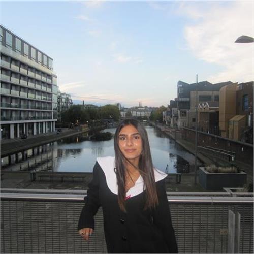 Mahak Api Hi, My Names Mahak. I’M A University Student At Ucl. My Lessons Are ...