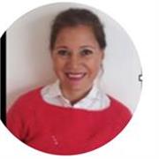 Profesora de lengua española y literatura brinda clases a personas de todas las edades y todos los niveles