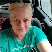 Erfahrene Nachhilfe für Chemie, Physik und Deutsch, sucht nette Kinder, die online Erklärung akzeptieren.Logo: lieb