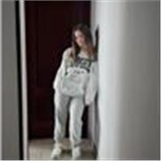 Apasionada por la Historia, especialmente por la Grecia antigua. Doy clases de apoyo escolar a niños y adolescentes hasta los 16 