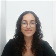 Graduada en Lenguas Modernas. Imparto Inglés y Francés