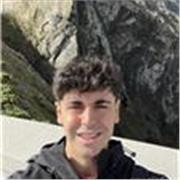 Soy una persona adaptable a todo tipo de personas y capaz de ayudar a conseguir los objetivos académicos que busquen los alumnos