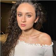 Sei alla ricerca di un'insegnante o aiuto compiti? Studieremo insieme il percorso giusto per te.