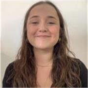 Soy una persona empática y resolutiva, dispuesta a adaptarme a horarios y necesidades.