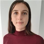 Francesa nativa da clases de francés y de castellano para extranjeros