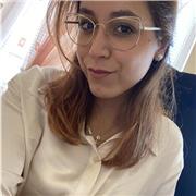 Madrelingua italiana, Laureata in mediazione linguistica con le lingue arabo, spagnolo e inglese