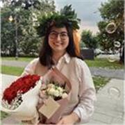 Ciao! Mi chiamo Camilla, ho 24 anni e sono laureata in economia.
Offro lezioni private e aiuto compiti