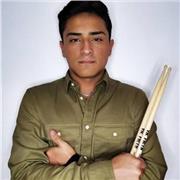 Soy músico con más de diez años de experiencia . Con experiencia también en transmitir cada conocimiento de la mejor manera.