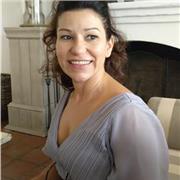 Soy una profesional titulada en Pedagogía con 2 años experiencia como maestra de preescolar.