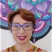 Profesora interesada en compartir información para desarrollar proyectos de emprendimiento