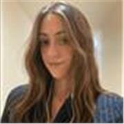 ¡Hola! Me llamo Laura, tengo 22 años y soy maestra en Educación Primaria con especialidad en Lengua Inglesa