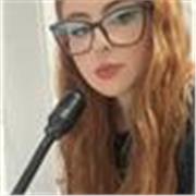 Profesora titulada en bachillerato humanístico con experiencia previa con niños. 