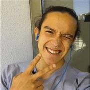 Soy estudiante de licenciatura en astrofísica, apasionado por la física, me encanta enseñar y tengo mucho material de los tópicos