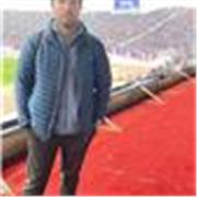 Profesor de educación física con conocimientos en el acondicionamiento y entrenamiento del tenis