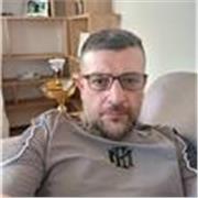 Hola, me llamo Wesam Loubani. Soy profesor de inglés con más de 15 años de experiencia.