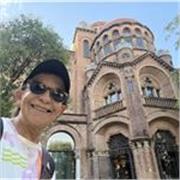 Gladys Africano que ofrezco mis conocimientos de apoyo extraescolar en el desarrollo académico y personal del estudiante.