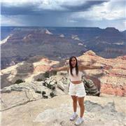 Insegnante di inglese per chiunque voglia migliorare ed esercitarsi. Posseggo la certificazione Cambridge B2 e amo l’inglese!