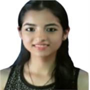 Mujer de 25 años apta para el cuidado infantil.