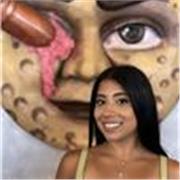 Profesora de biología, conocimientos básicos de matemáticas, química, inglés etc 