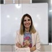 Profesora de inglés con más de diez años de experiencia especializada en la preparación de exámenes (Cambridge, APTIS, EOI, etc)
