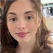 Estudiante de universidad en Madrid disponible para dar clases de español, francés e ingles a cualquier edad y nivel.