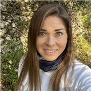 I teach English classes to children and adults, adapted to learning, my classes are focused on speaking and speaking